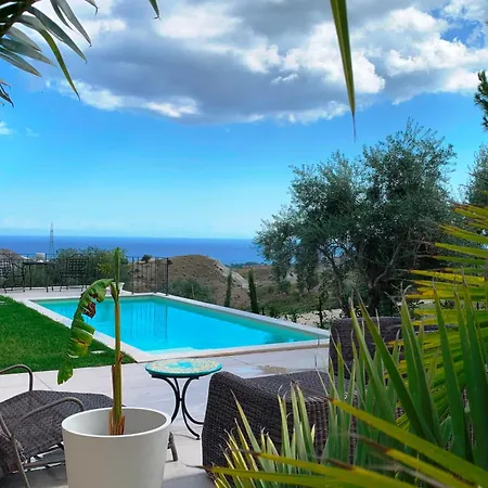 빌라 La Perla - With Private Pool And Sea View *